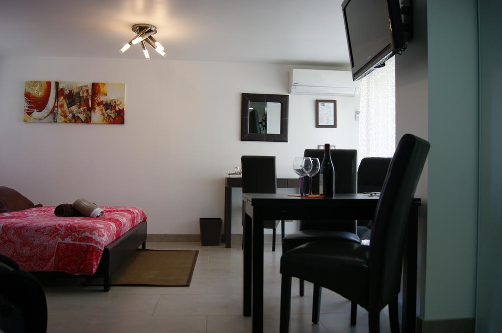 Studio D'Hotes Villa Castelnau Екстер'єр фото